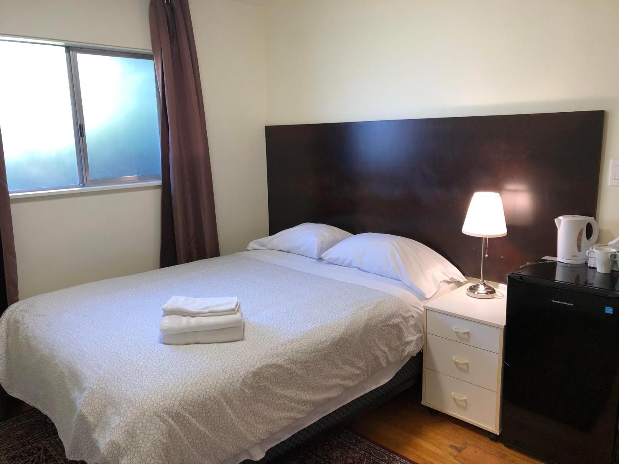 Comfort Cottage Guest House Near Subway Station, Bus And Downtown Vancouver Eksteriør bilde